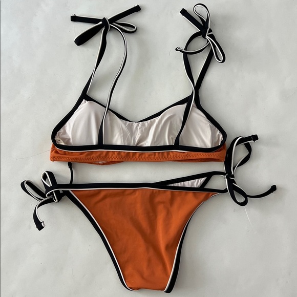 Solid & Striped The Poppy Bikini Top and Bottom Set Size Small $160 - Picture 2 of 7